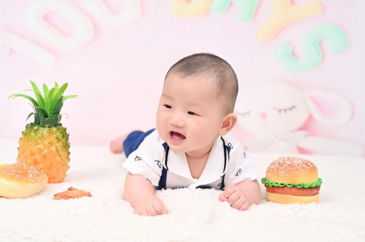 烟台宝宝眼角红血丝 烟台宝宝眼角红血丝